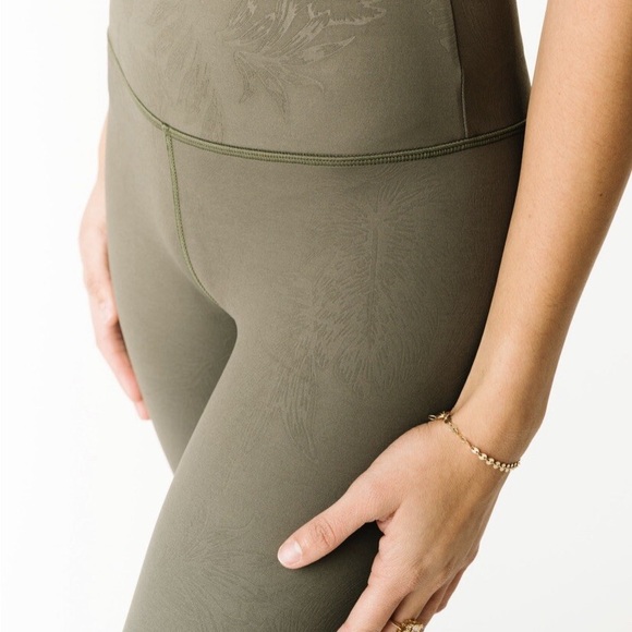 ZYIA Pants - Zyia 🌙 Forest Foliage Light n Tight  sz 12